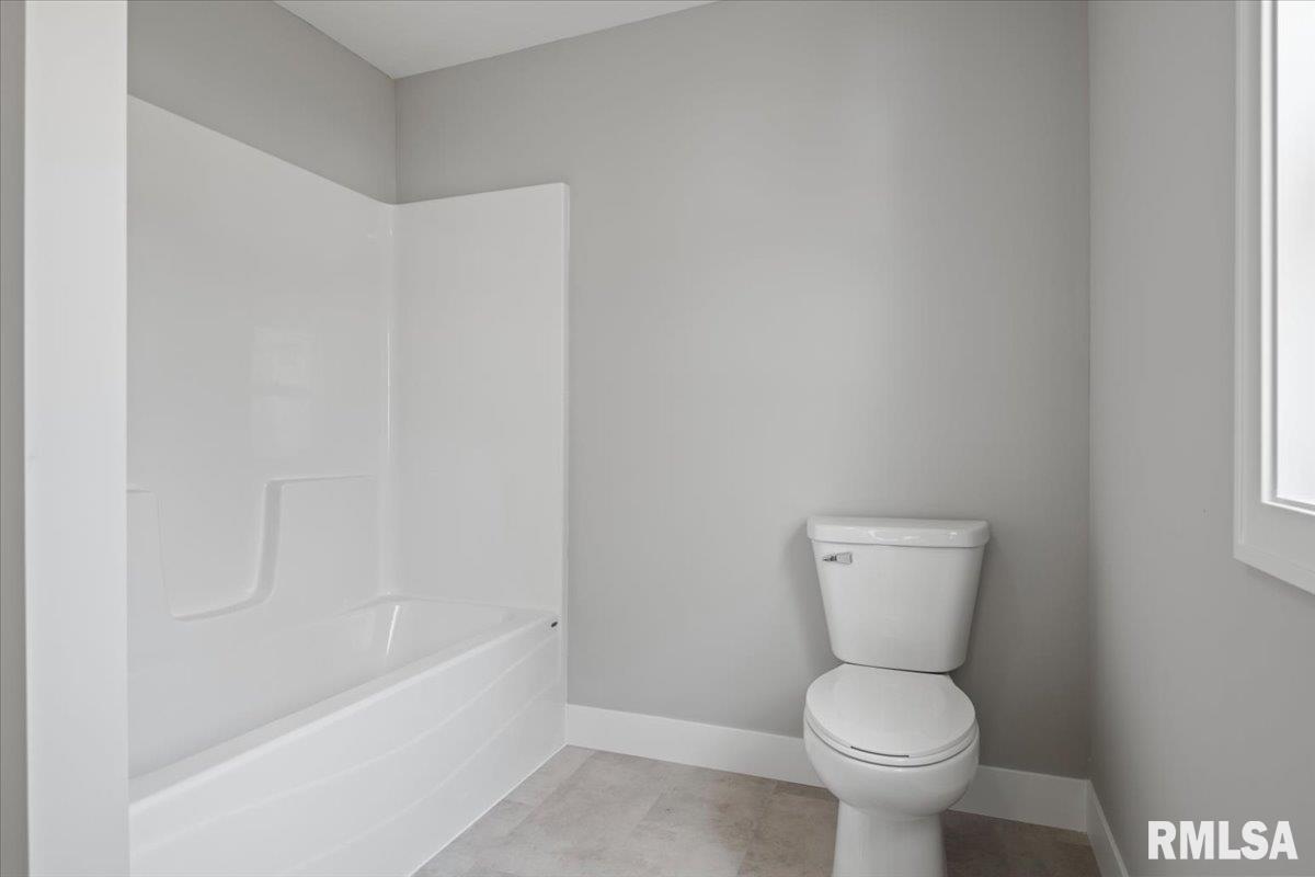 445 South Cleveland Street Greenview, IL 62642 - Photo 23 of 35