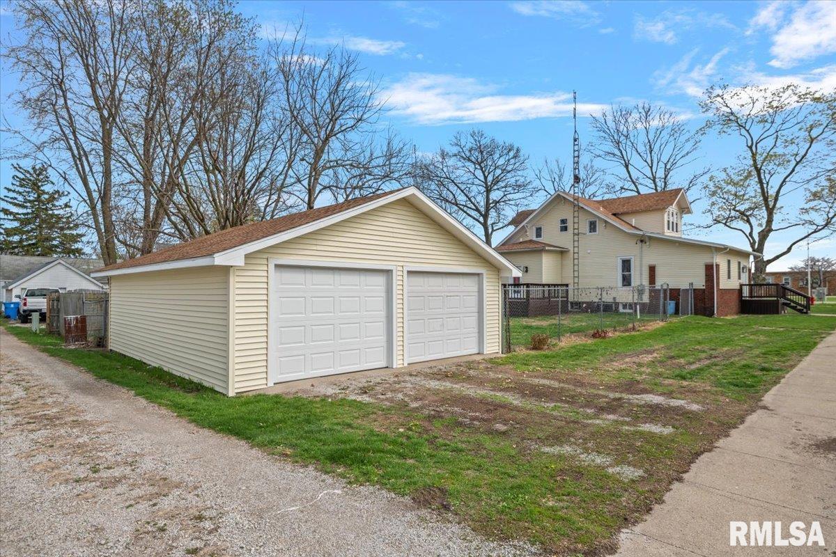 445 South Cleveland Street Greenview, IL 62642 - Photo 31 of 35
