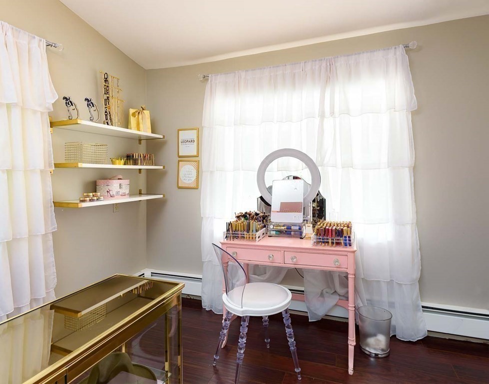 185 Middle Road Southborough, MA 01772 - Photo 21 of 36 Gallery Image 21