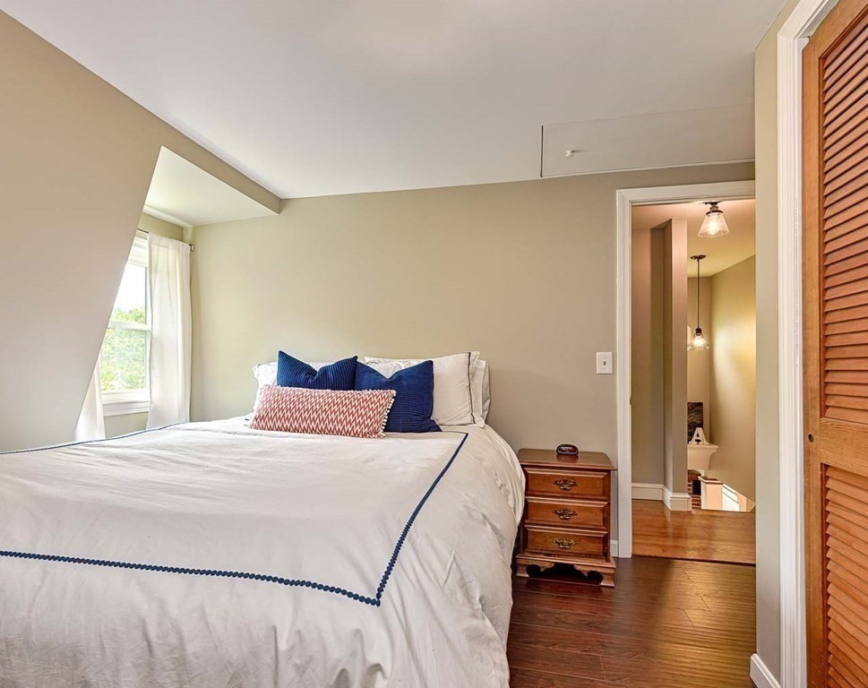 185 Middle Road Southborough, MA 01772 - Photo 25 of 36 Gallery Image 25