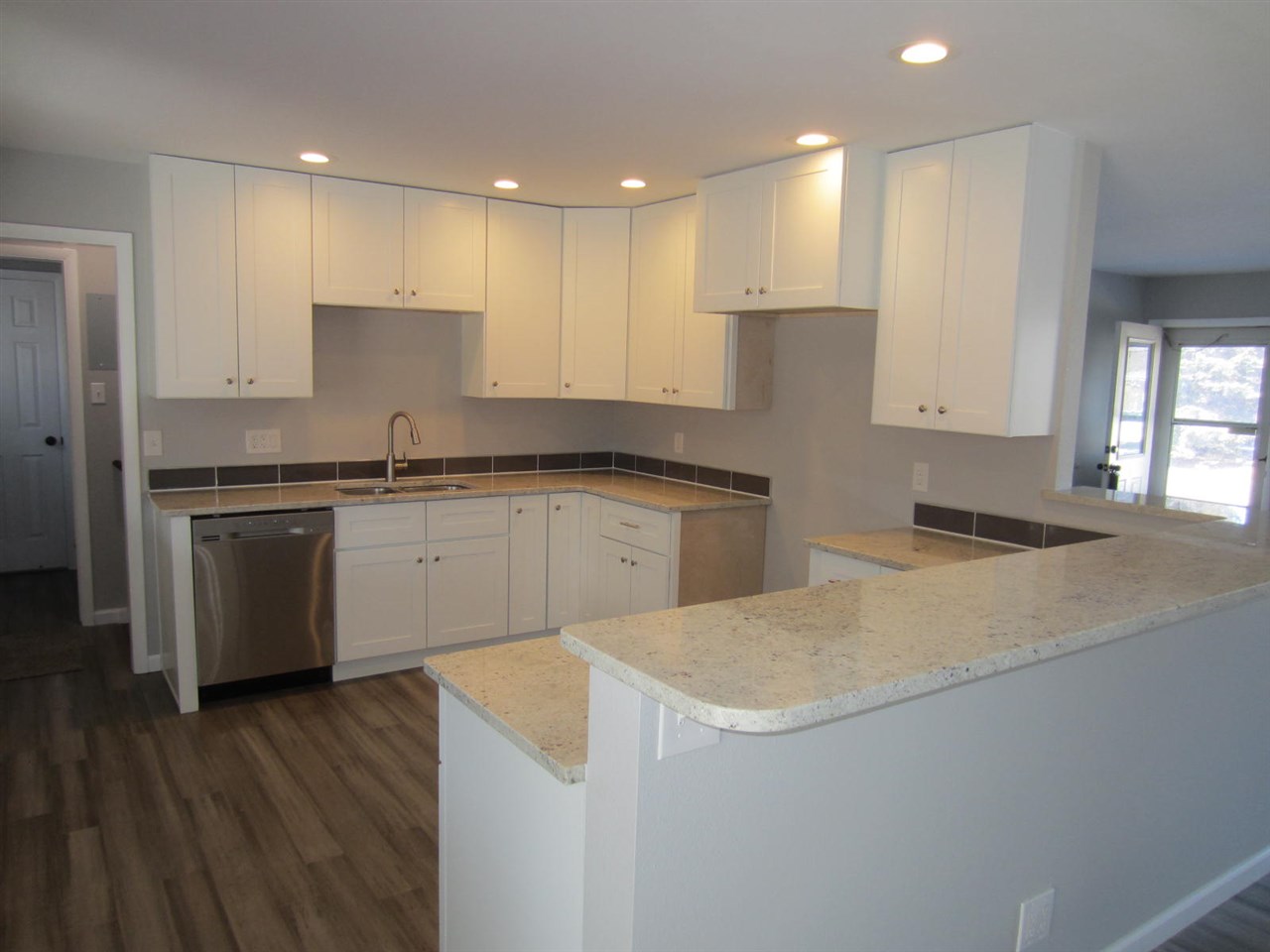 2107 Yellowstone Road Grand Junction, CO 81507 - Photo 4 of 18 Gallery Image 4