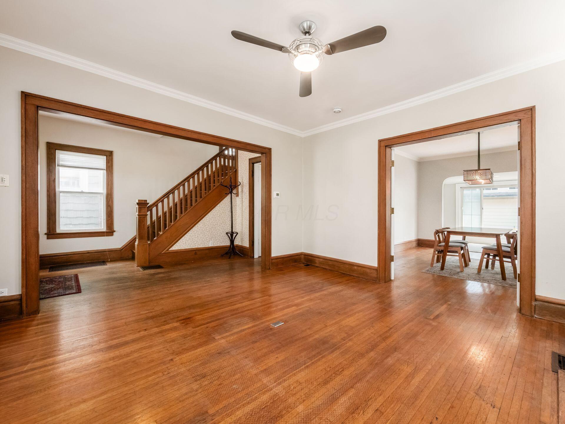 115 Crestview Road Columbus, OH 43202 - Photo 14 of 57 014_95e8b_N 115 Crestview 053