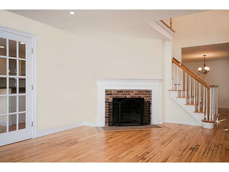 336 Emerys Bridge Road South Berwick, ME 03908 - Photo 6 of 35 Living Room.
