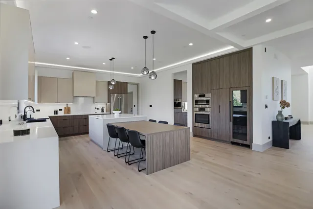 $1,750,000 | 23277 Enclave Lane, Lake Barrington, IL 60010