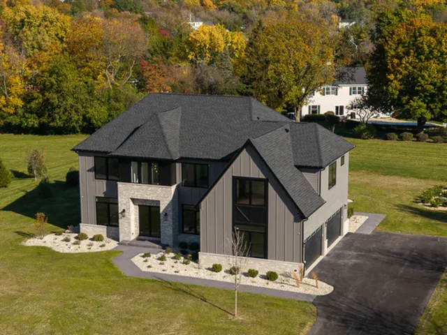 $1,750,000 | 23277 Enclave Lane, Lake Barrington, IL 60010