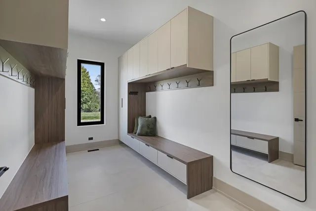 $1,750,000 | 23277 Enclave Lane, Lake Barrington, IL 60010