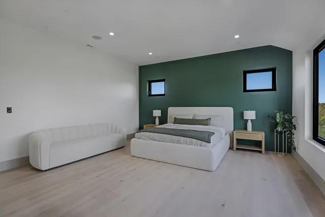 $1,750,000 | 23277 Enclave Lane, Lake Barrington, IL 60010