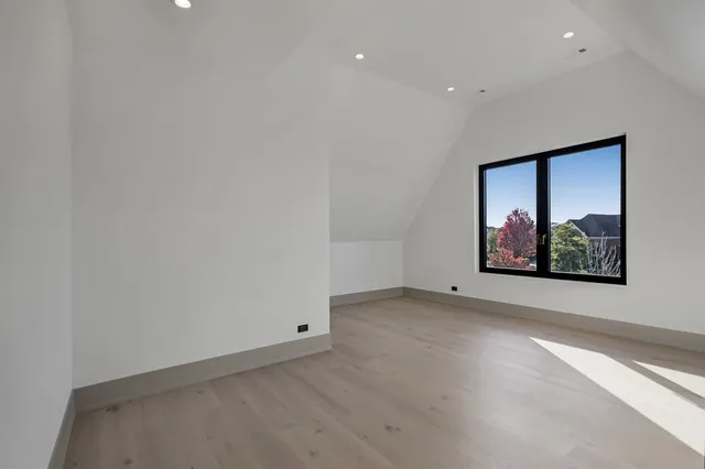 $1,750,000 | 23277 Enclave Lane, Lake Barrington, IL 60010