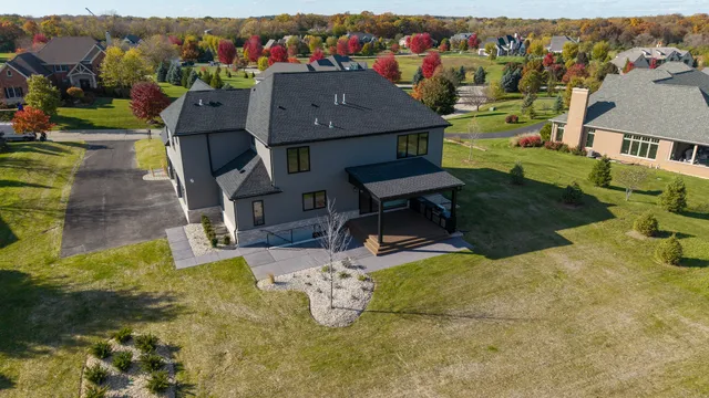 $1,750,000 | 23277 Enclave Lane, Lake Barrington, IL 60010