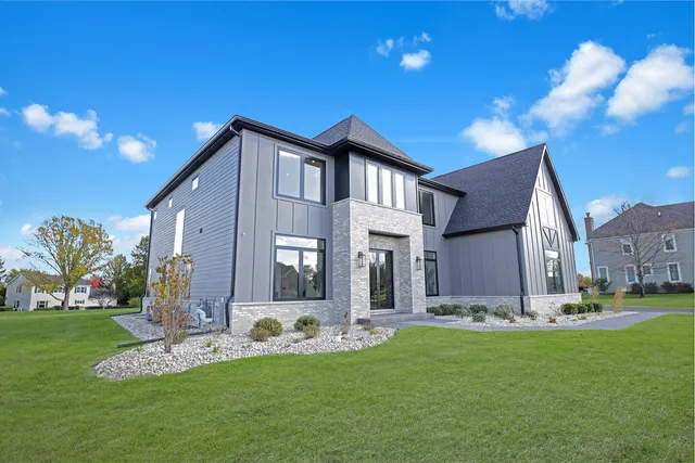 $1,750,000 | 23277 Enclave Lane, Lake Barrington, IL 60010