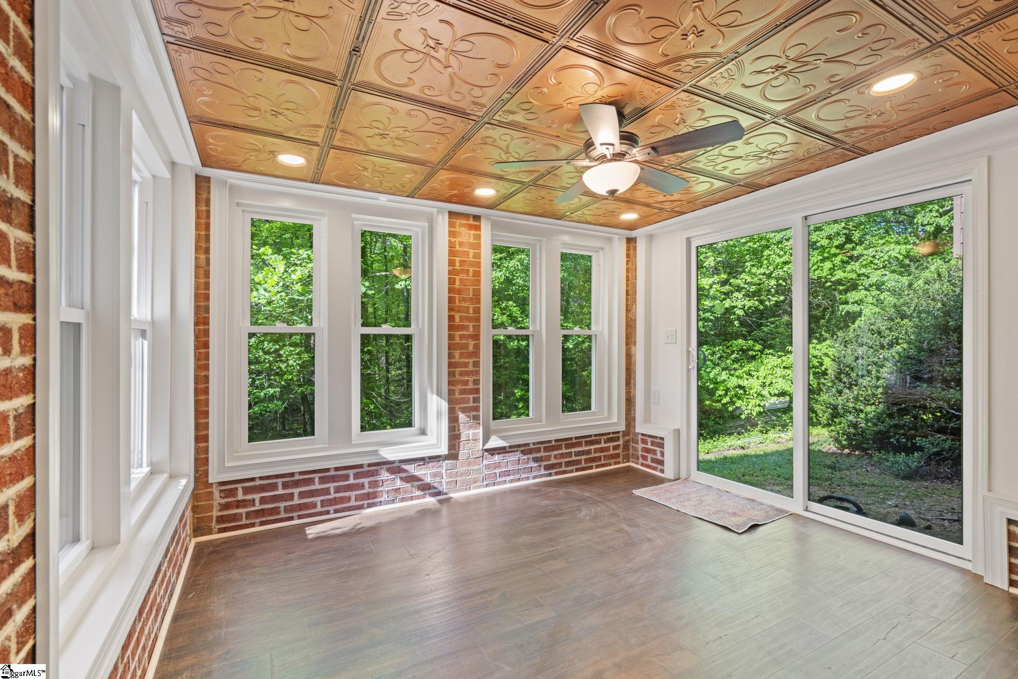 1212 Shadow Way Greenville, SC 29615 - Photo 4 of 34