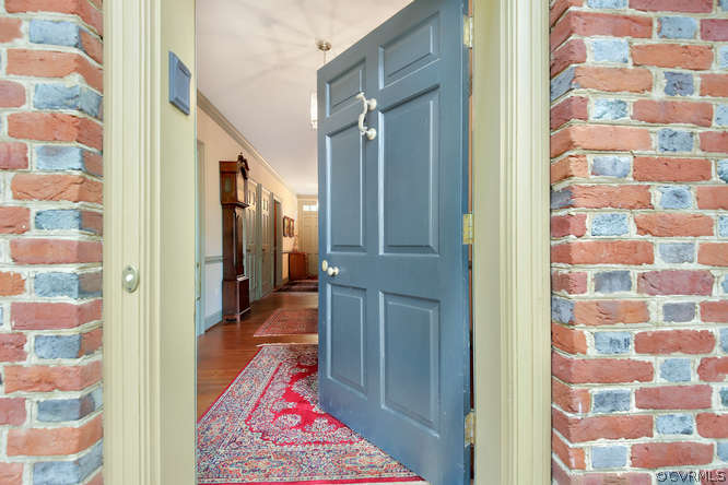 7 Greentree Road Henrico, VA 23229 - Photo 3 of 24 Gallery Image 3