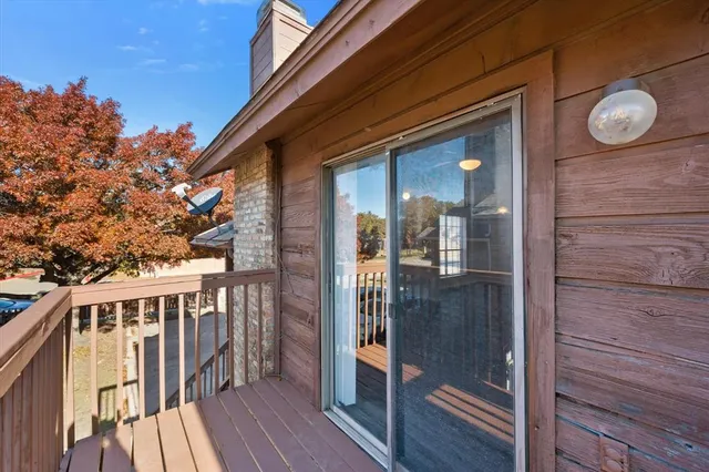 $1,400 | 406 East Denton Drive, Unit 35, Euless, TX 76039