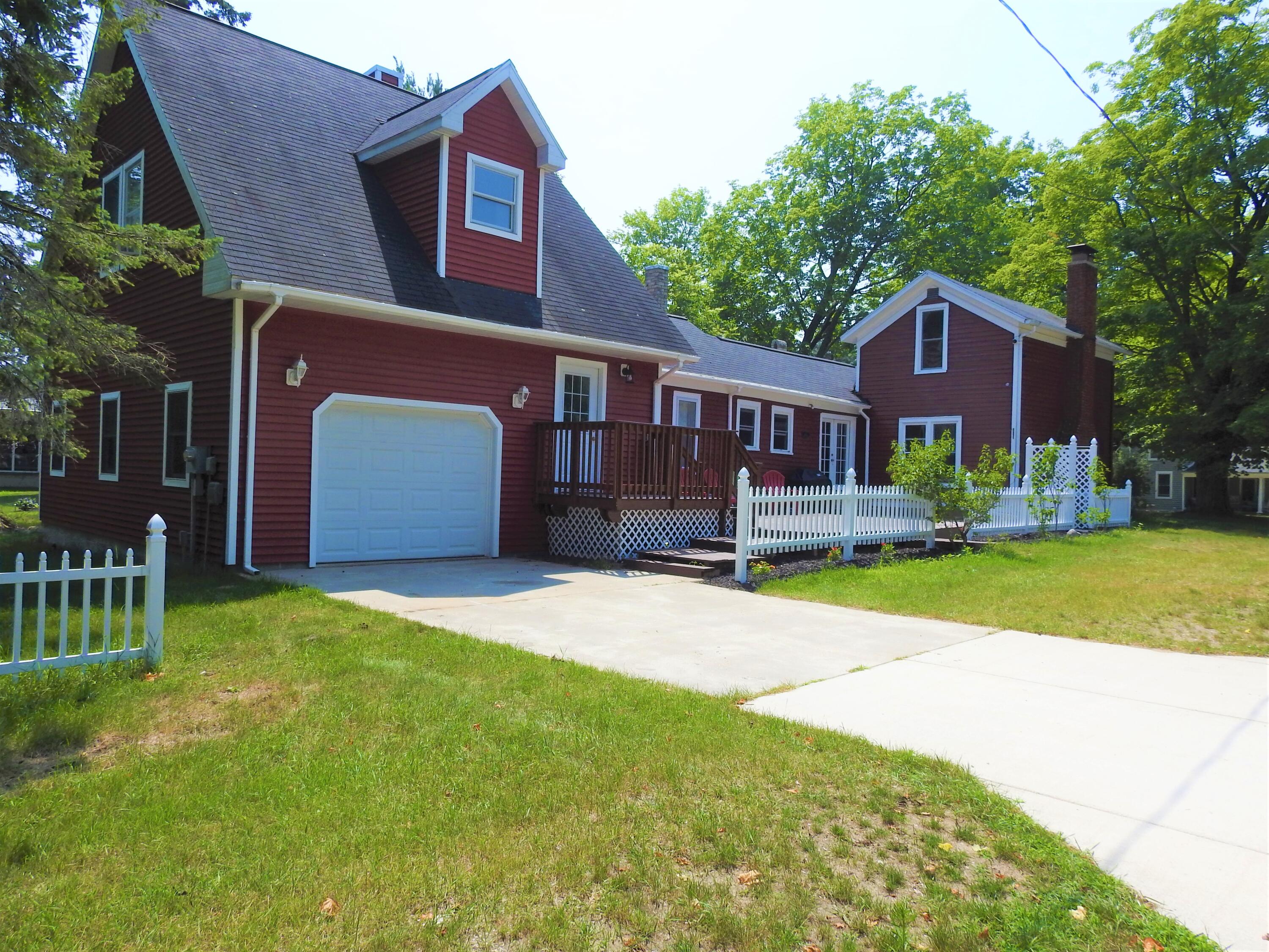 86 North Rutledge Street Pentwater, MI 49449 - Photo 3 of 45 DSCN4206