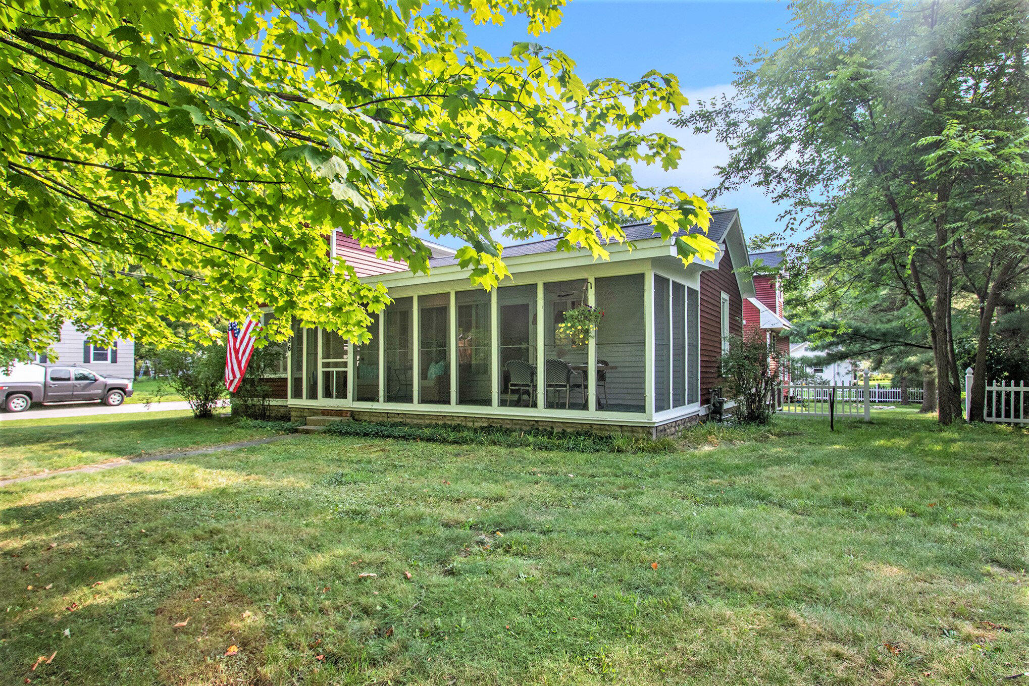 86 North Rutledge Street Pentwater, MI 49449 - Photo 41 of 45 002_s22a8108