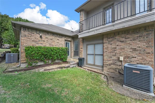 $1,850 | 3500 East Park Boulevard, Unit 203, Plano, TX 75074