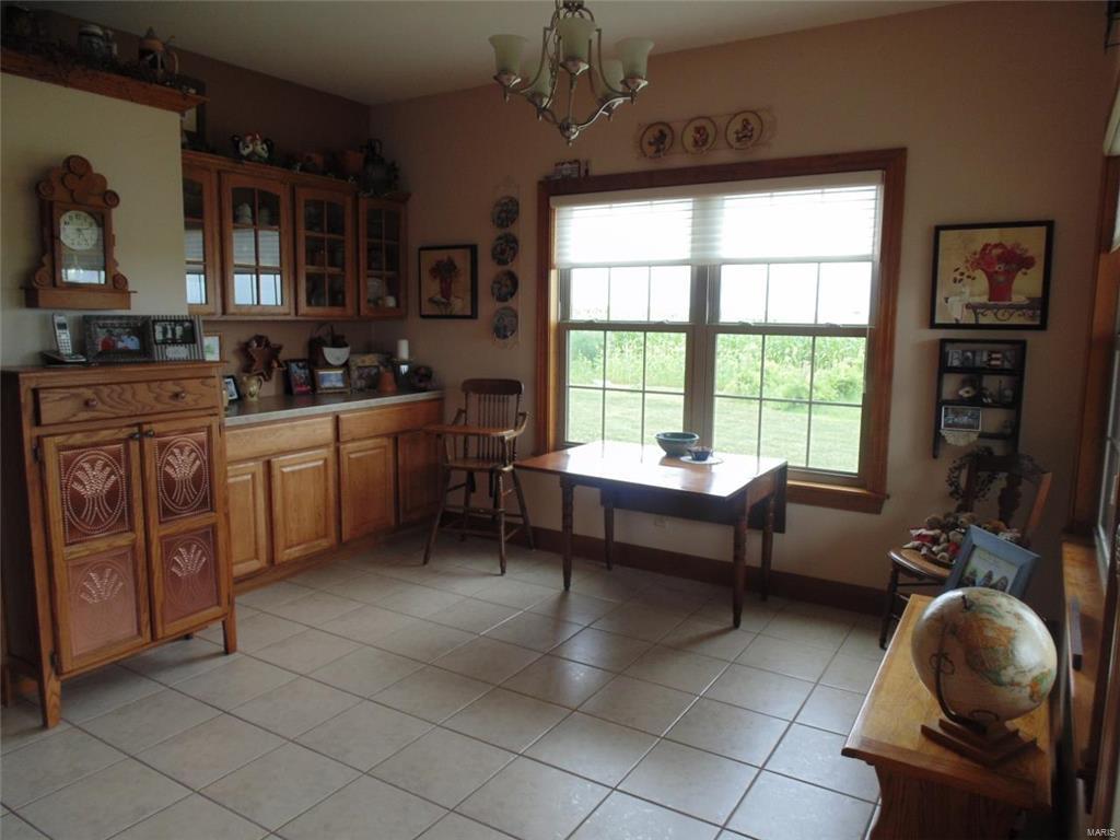 6504 Rockwell Road New Douglas, IL 62074 - Photo 15 of 63