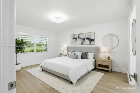 $279,000 | 300 Southwest 130th Terrace, Unit 110B, Pembroke Pines, FL 33027