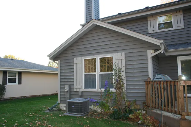 $392,000 | 3427 East Elmwood Drive, Elmwood Park, WI 53405