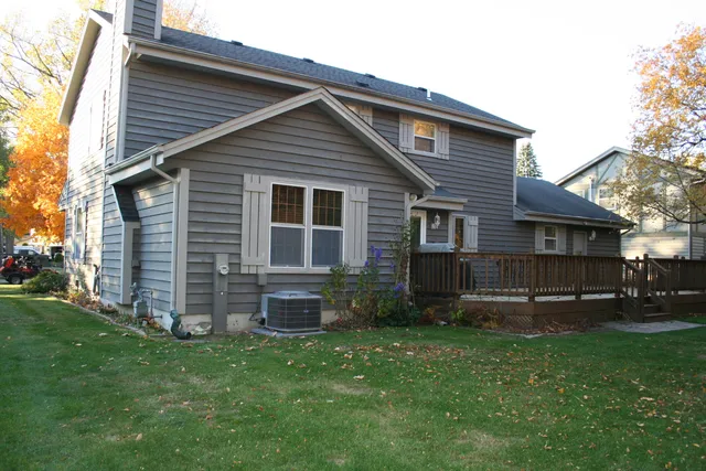 $392,000 | 3427 East Elmwood Drive, Elmwood Park, WI 53405