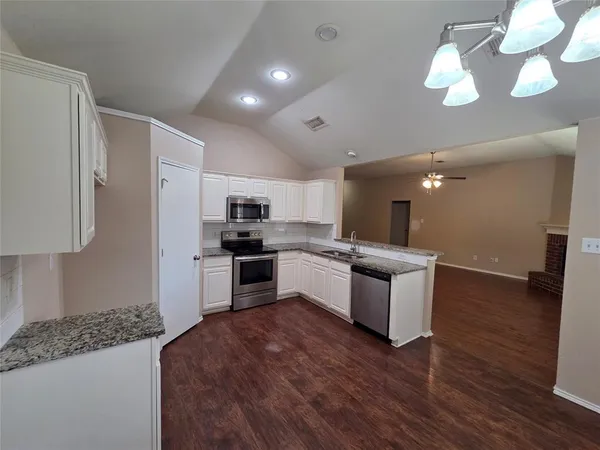 $2,295 | 1810 St Nevis Drive, Mansfield, TX 76063