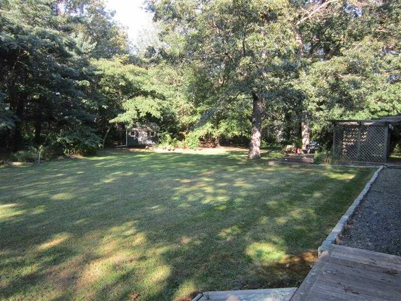 3 Magnolia Way Little Compton, RI 02837 - Photo 2 of 13 Yard/Garden.