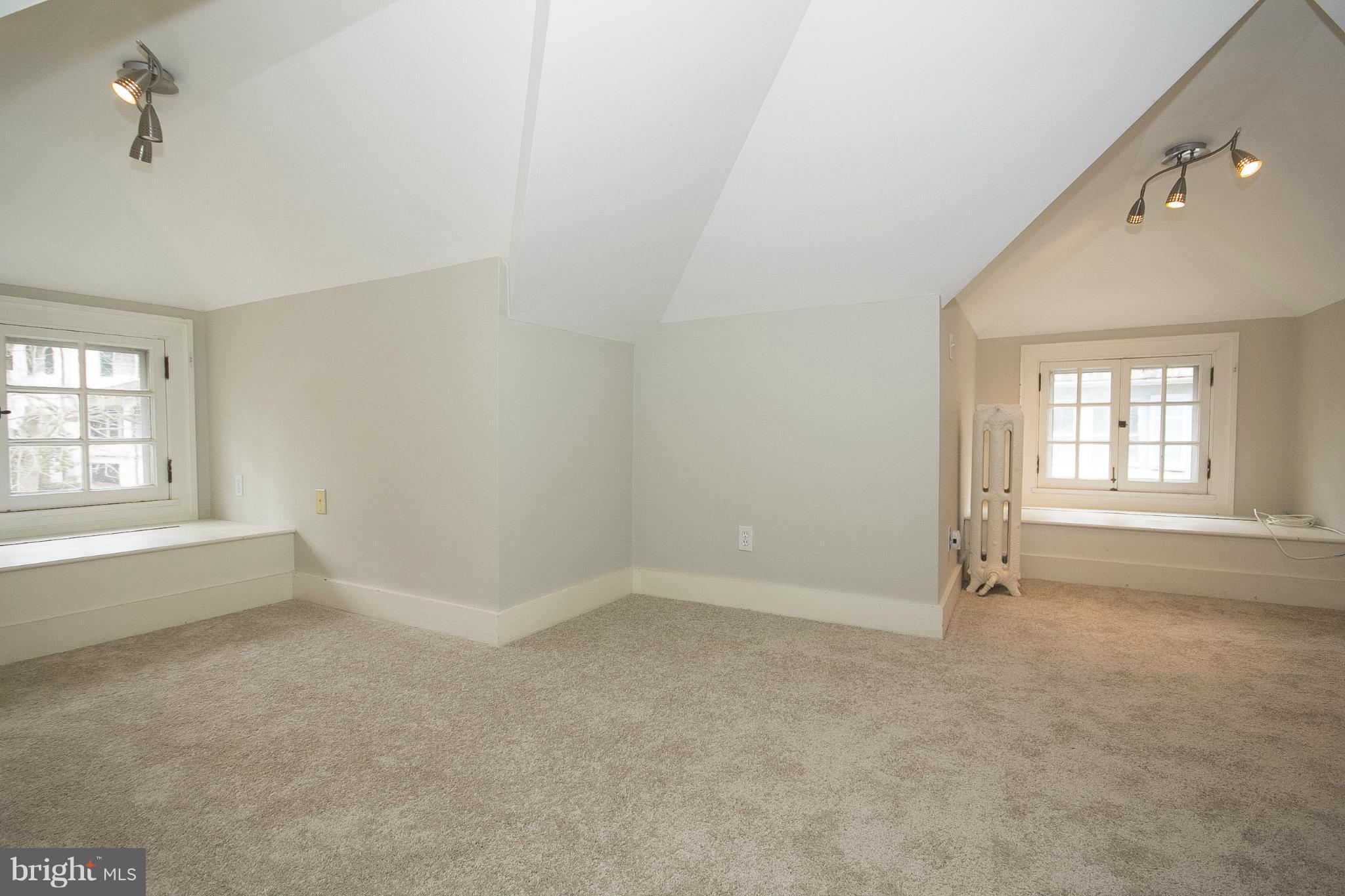 221 Edgevale Road Baltimore, MD 21210 - Photo 23 of 29 Bedroom