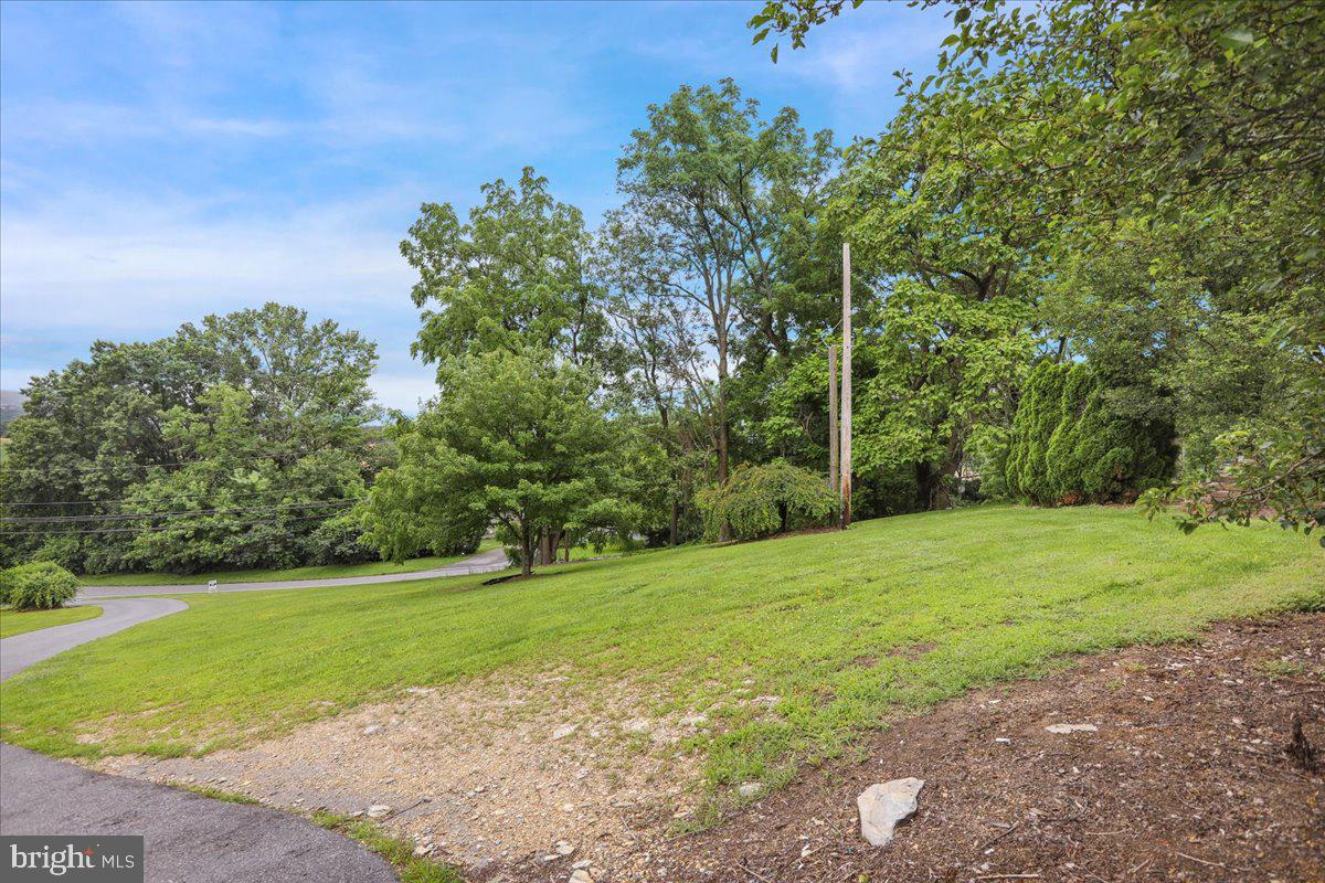 470 Crystal Cave Road Kutztown, PA 19530 - Photo 9 of 38 Gallery Image 9