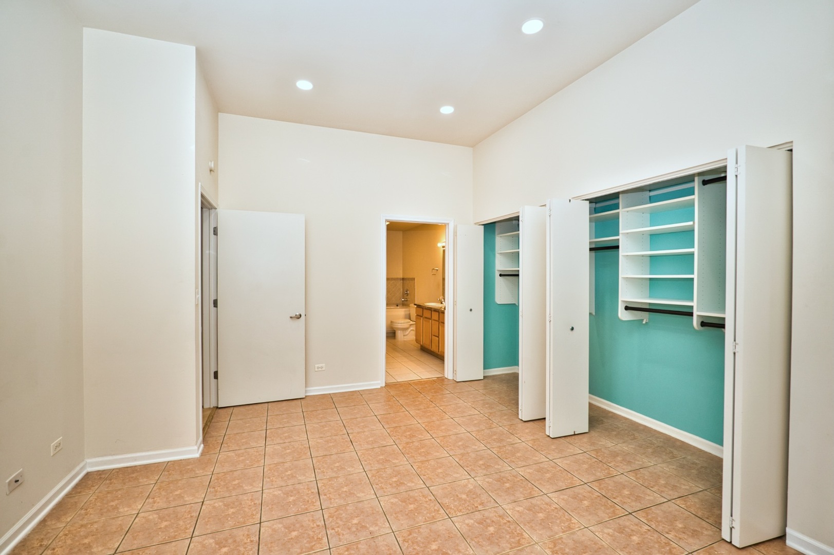 2317 West Wolfram Street, Unit 515 Chicago, IL 60618 - Photo 21 of 35 a view of an empty room with a closet