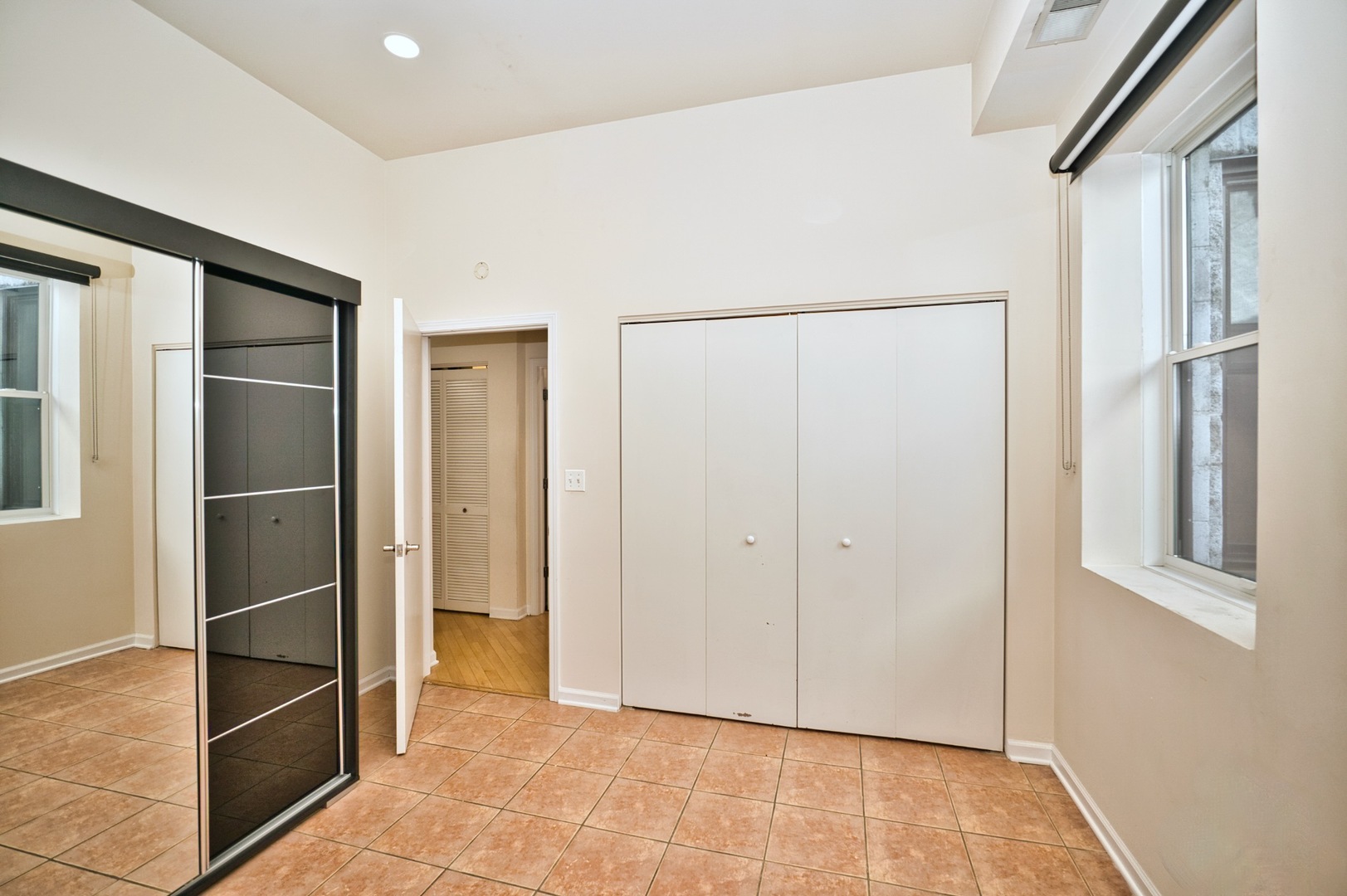 2317 West Wolfram Street, Unit 515 Chicago, IL 60618 - Photo 30 of 35 a view of an empty room