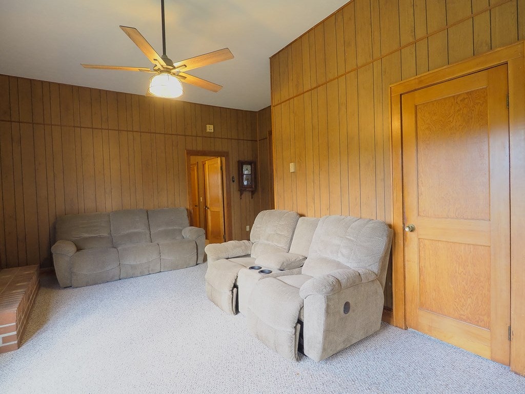 2499 Hunters Ridge Road Hillsville, VA 24343 - Photo 39 of 52 Gallery Image 39