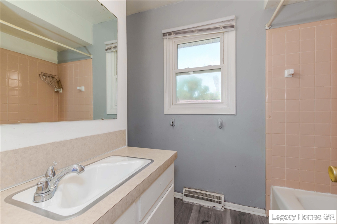 5890 Ridgebrook Drive, Unit 5892 Grand Rapids, MI 49508 - Photo 31 of 38