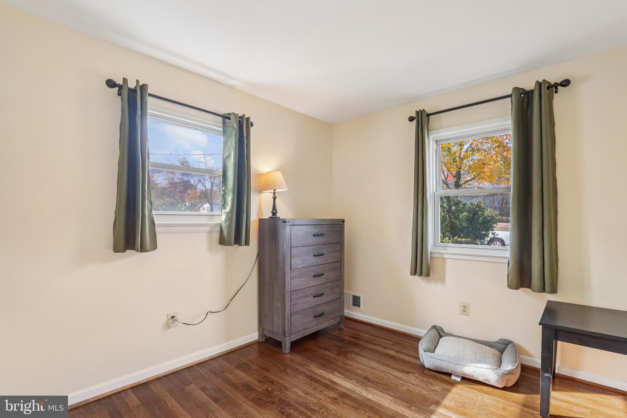 617 Denham Road Rockville, MD 20851 - Photo 12 of 31 Second bedroom
