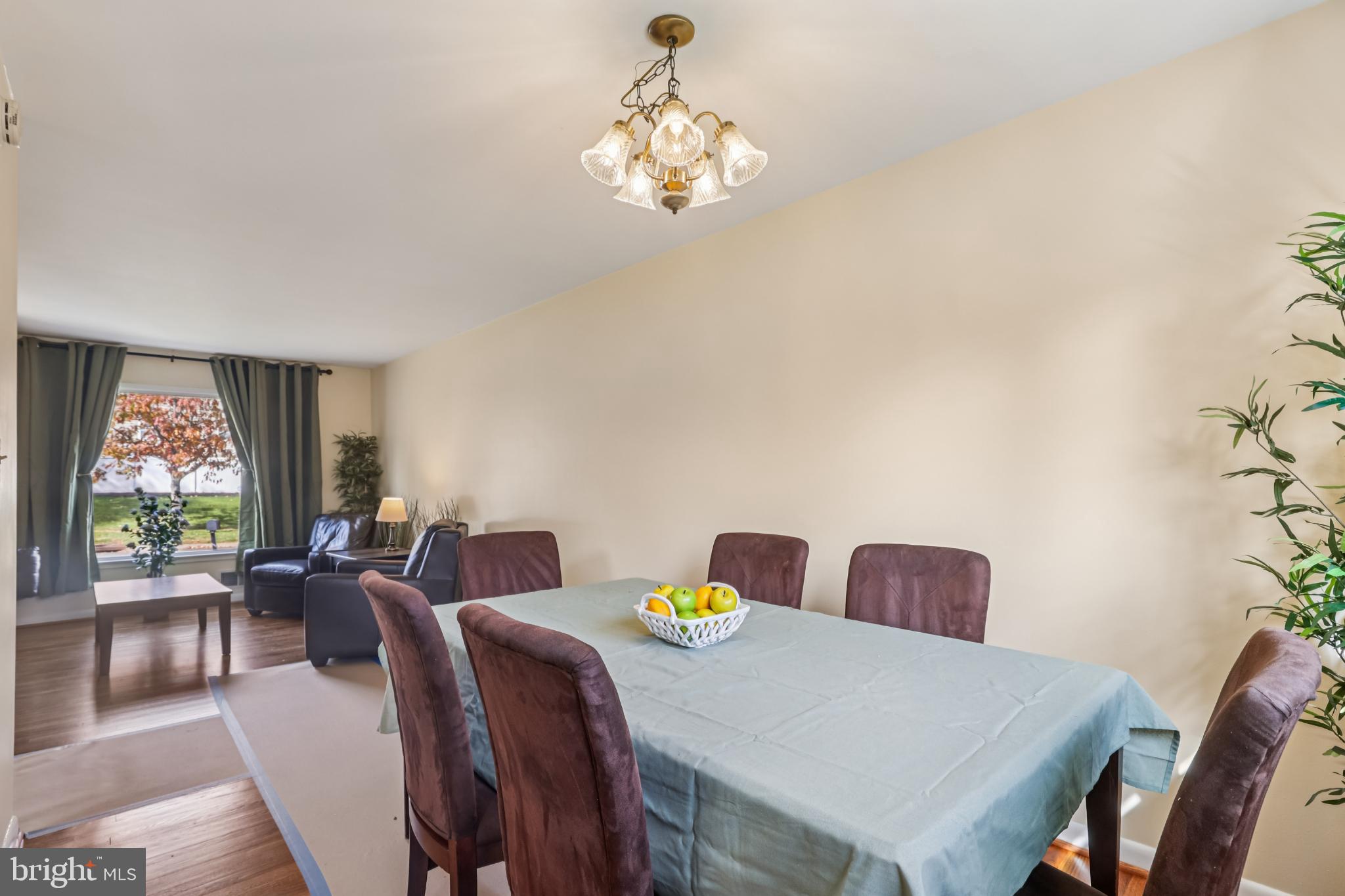 617 Denham Road Rockville, MD 20851 - Photo 7 of 31 Inviting dining space with natural light.
