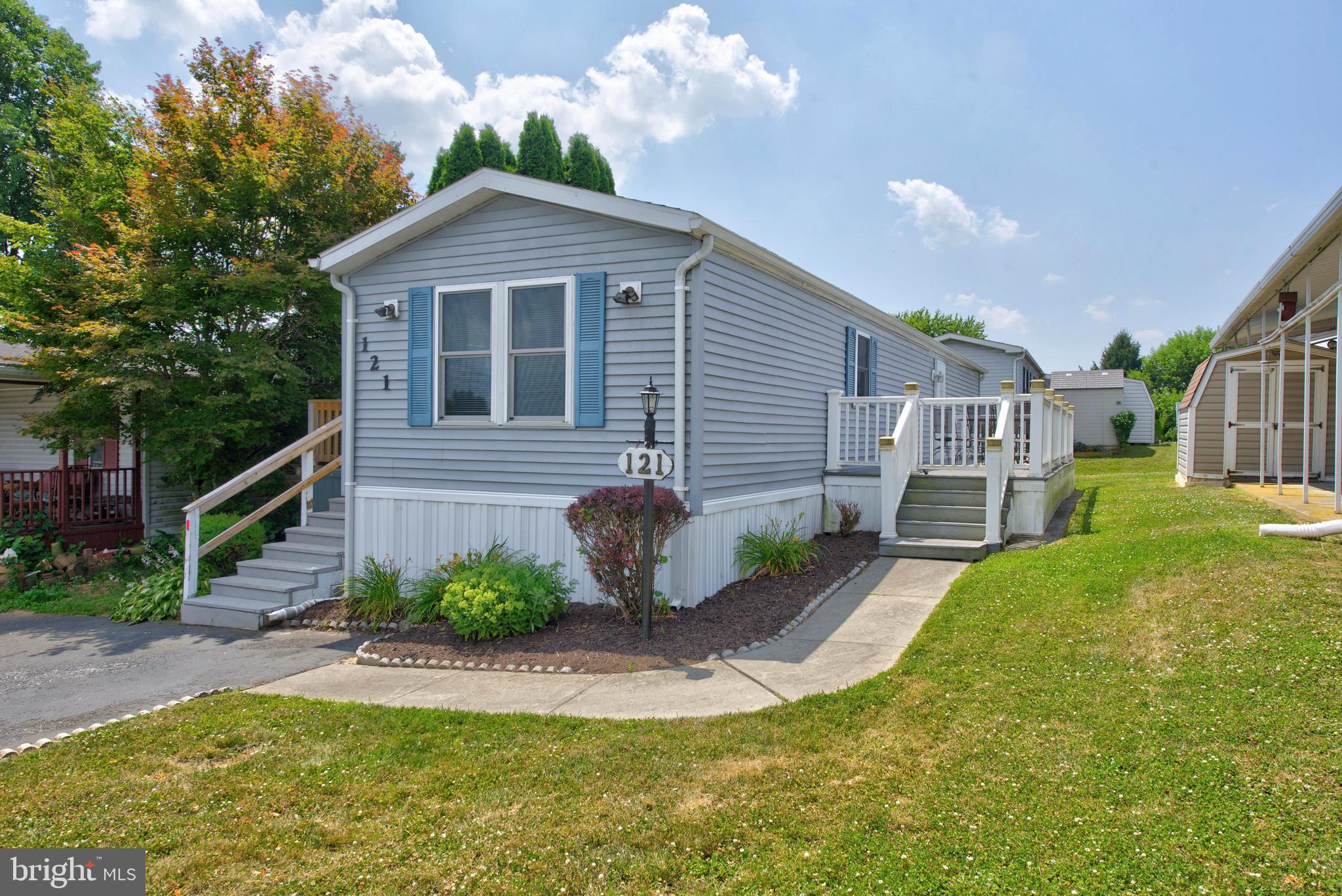 121 Pheasant Ridge Circle Lancaster, PA 17603 - Photo 1 of 33