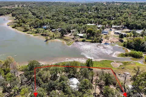 $319,000 | 131 Moccasin Bend Drive, Smithville, TX 78957