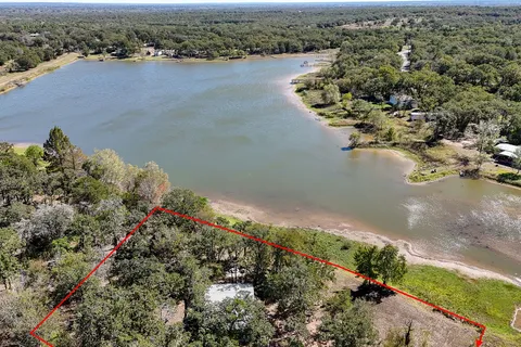 $319,000 | 131 Moccasin Bend Drive, Smithville, TX 78957