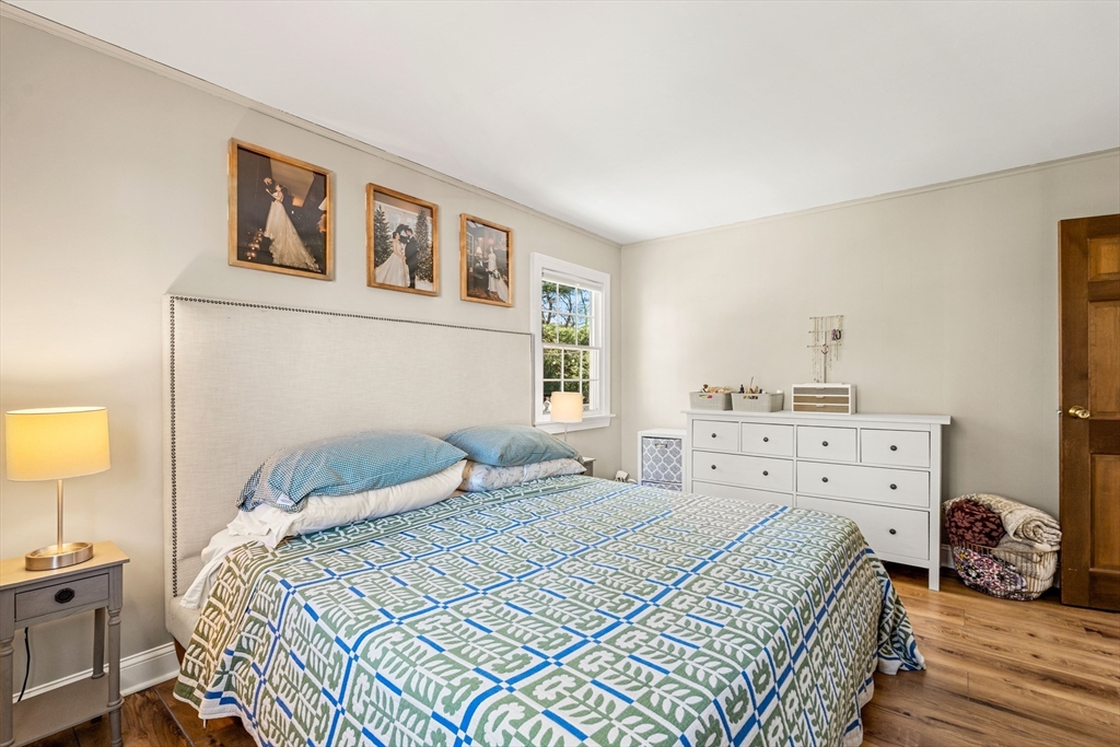 5 Pershing Avenue Acushnet, MA 02743 - Photo 17 of 33