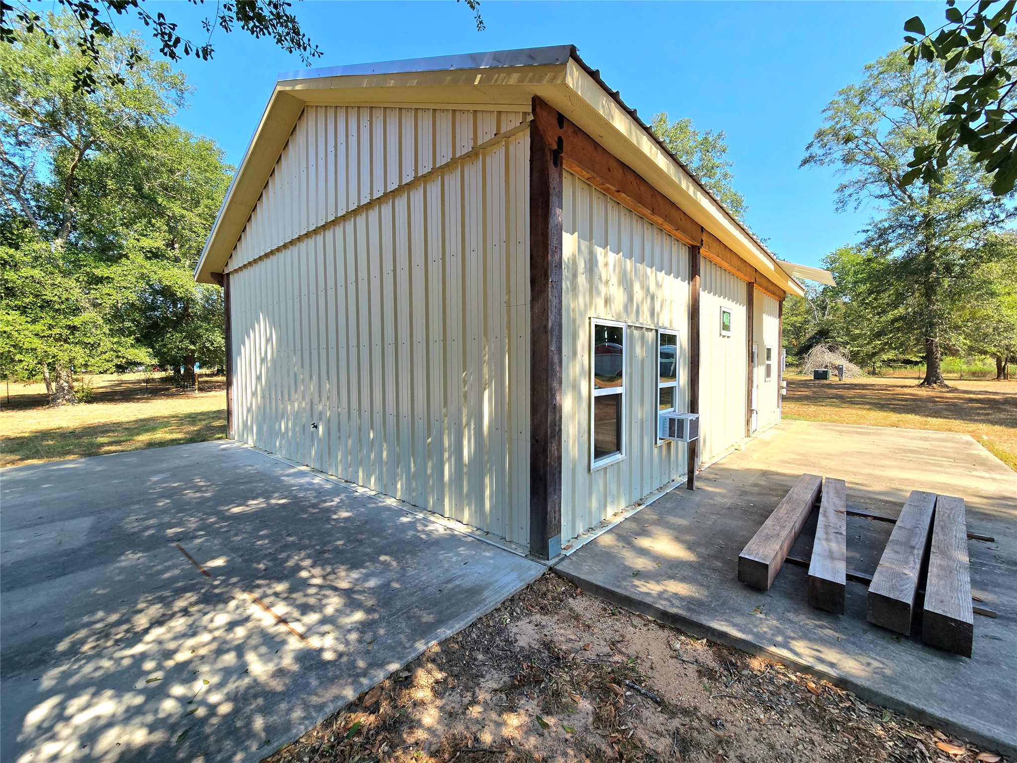 251 Everitt Road Cleveland, TX 77328 - Photo 10 of 43 Gallery Image 10