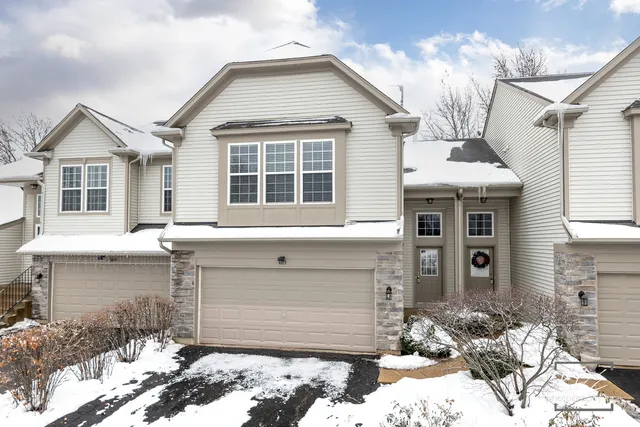$2,350 | 603 Conservatory Lane, Aurora, IL 60502