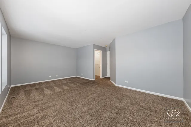 $2,350 | 603 Conservatory Lane, Aurora, IL 60502