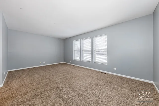 $2,350 | 603 Conservatory Lane, Aurora, IL 60502