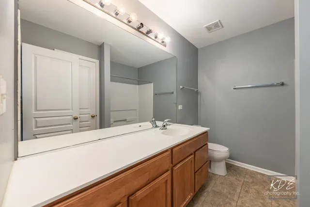 $2,350 | 603 Conservatory Lane, Aurora, IL 60502