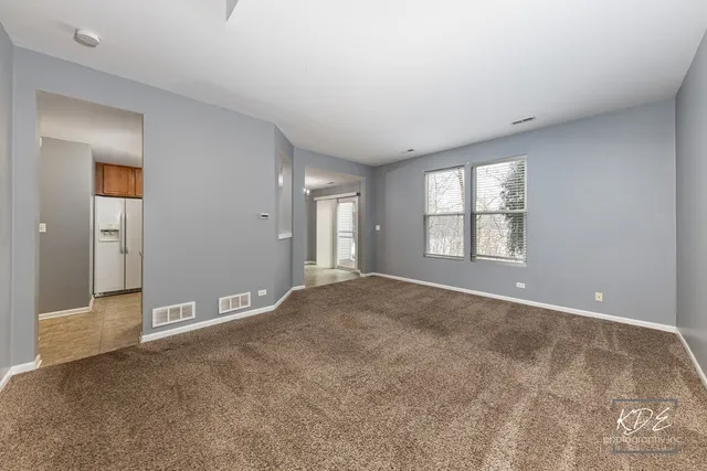 $2,350 | 603 Conservatory Lane, Aurora, IL 60502