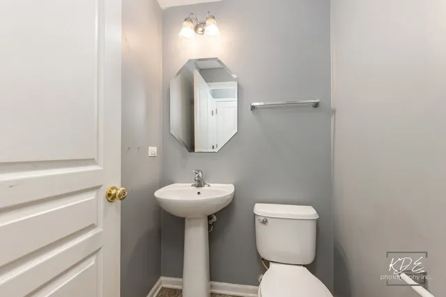 $2,350 | 603 Conservatory Lane, Aurora, IL 60502