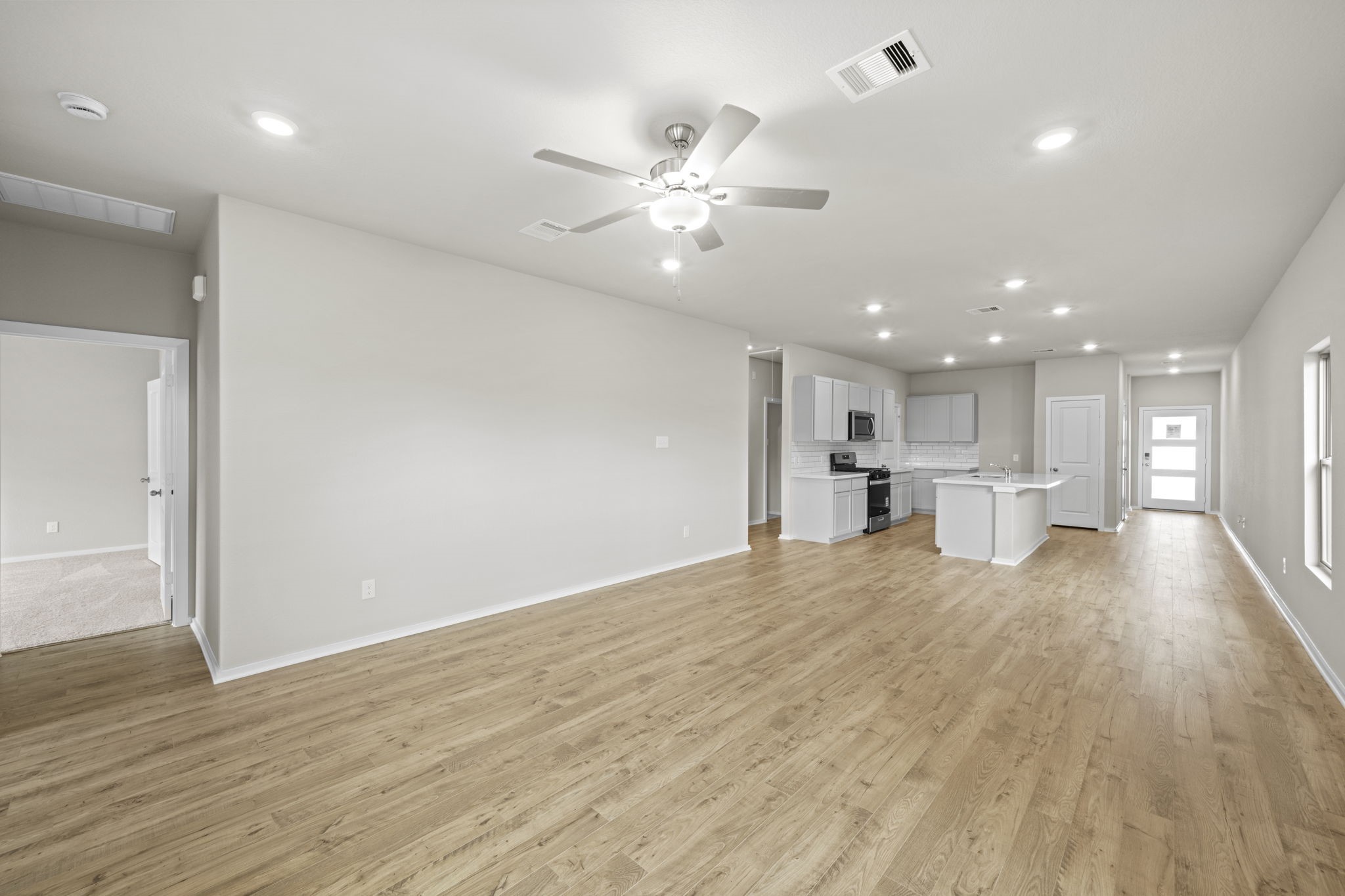 3506 Atlas Pt Lane Angleton, TX 77515 - Photo 9 of 25
