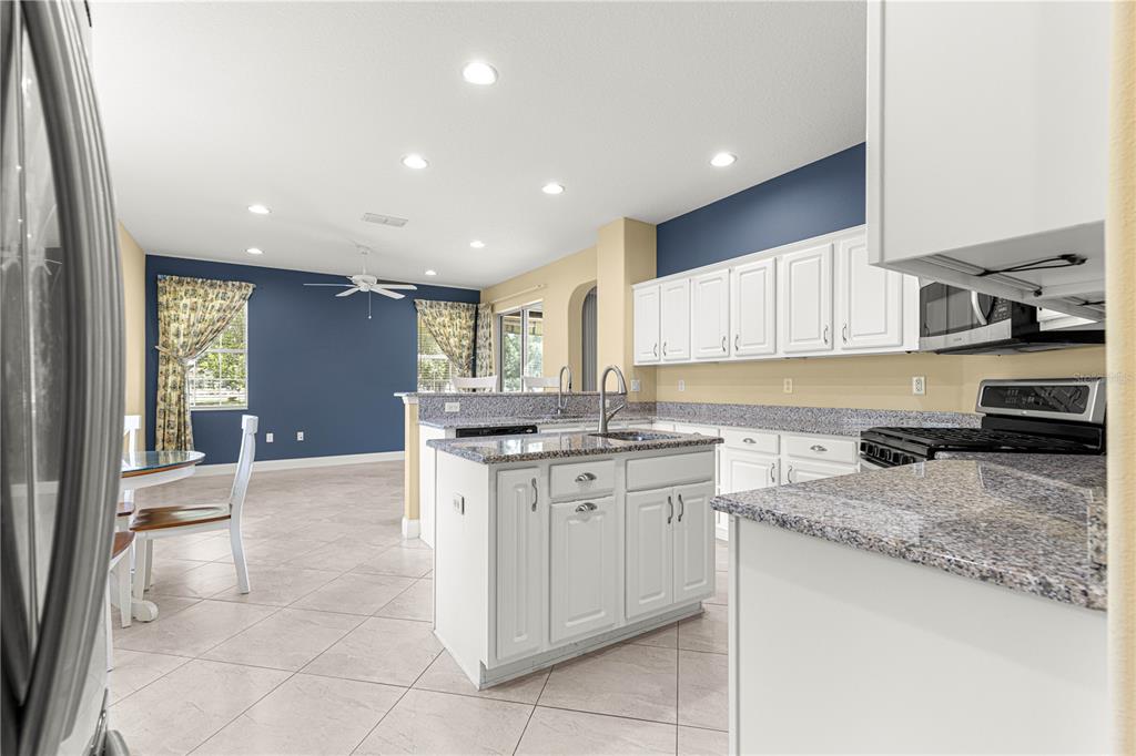 9365 Southwest 94th Loop Ocala, FL 34481 - Photo 17 of 43