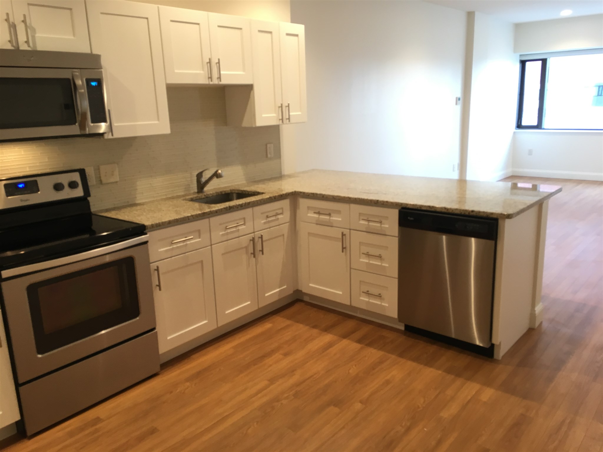 875 Elm Street, Unit 418 Manchester, NH 03101 - Photo 12 of 40