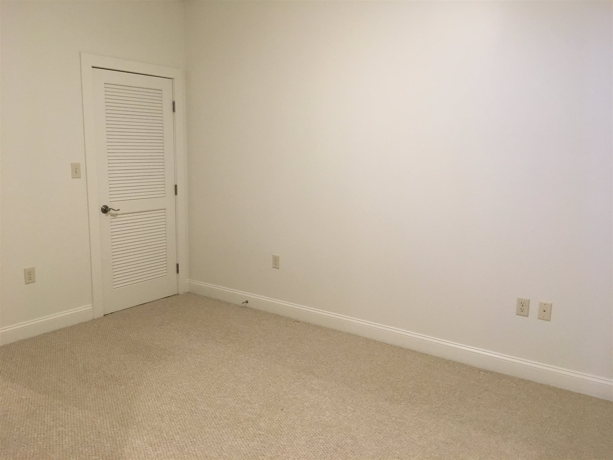 875 Elm Street, Unit 418 Manchester, NH 03101 - Photo 27 of 40