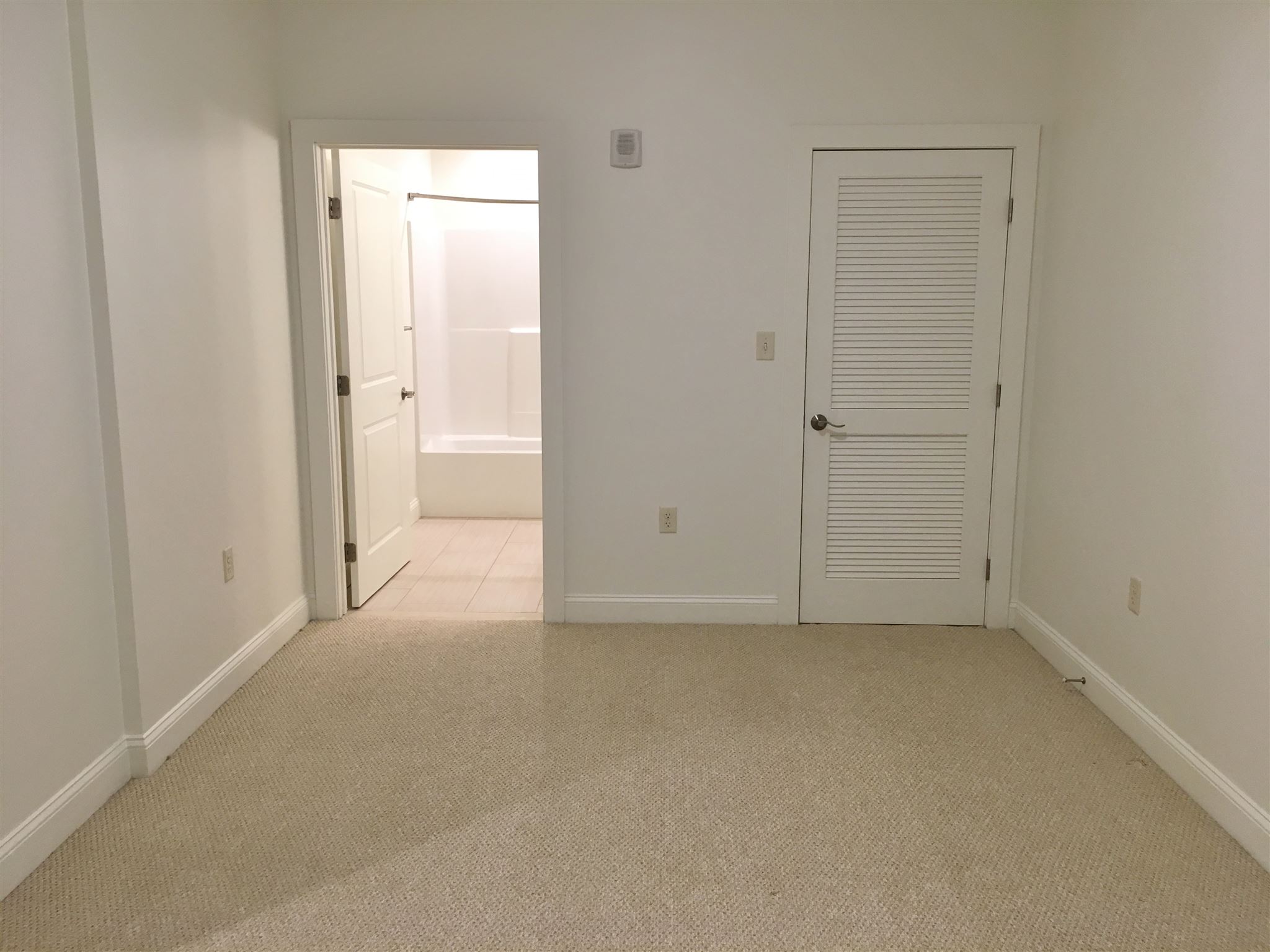 875 Elm Street, Unit 418 Manchester, NH 03101 - Photo 29 of 40